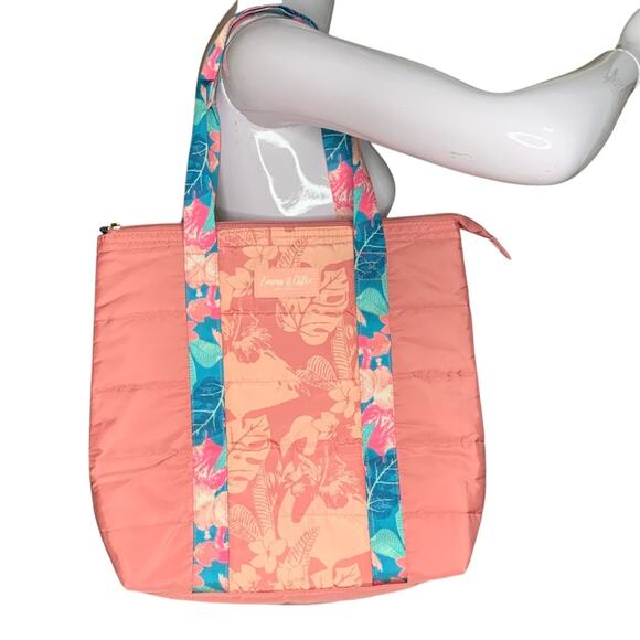 Emma & Chloe NWOT Quilted Totes Pink with Floral Print Straps Zipper Closure - Picture 3 of 8